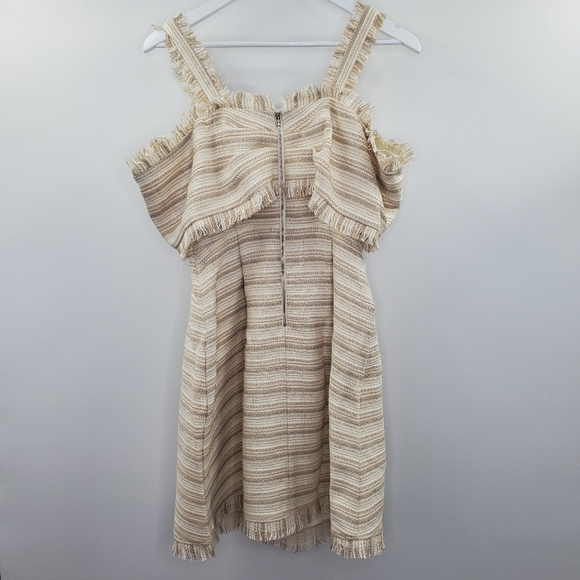 Revolve Elliatt Bliss Cold Shoulder Fit & Flare Dress Textured NEW - Picture 5 of 8